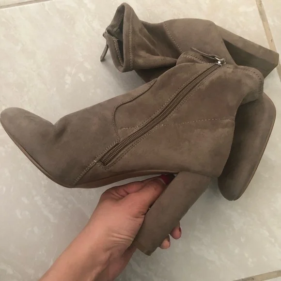 Steve Madden Edit Taupe Suede High Heel Mid-Calf Boots Size 8 - Picture 4 of 8